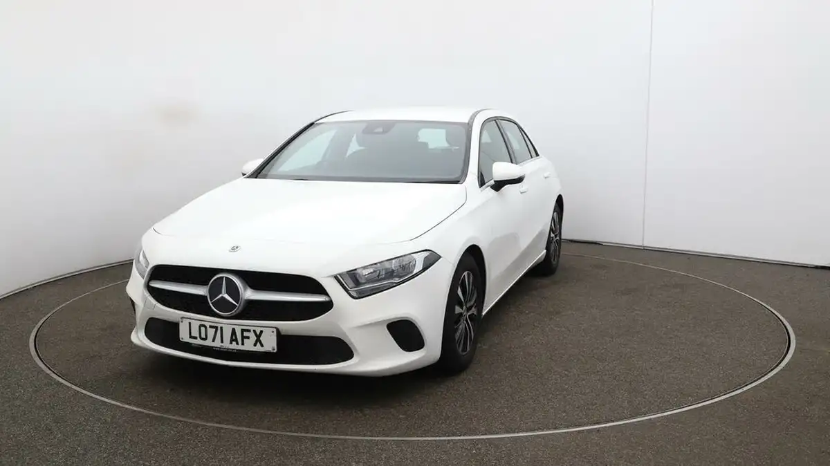 2022-mercedes-benz-a-class-20d-a180d-se-big-35