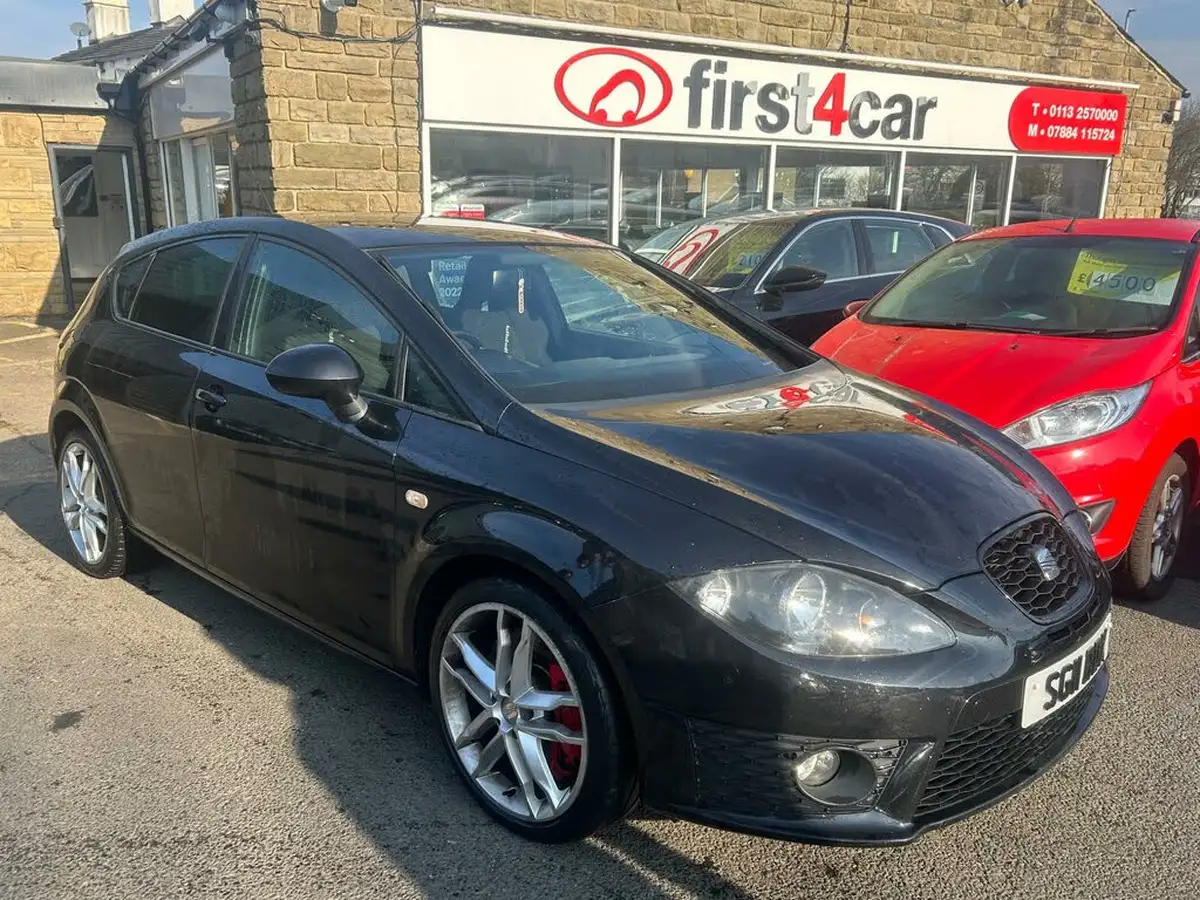 2011-seat-leon-20-cupra-big-4