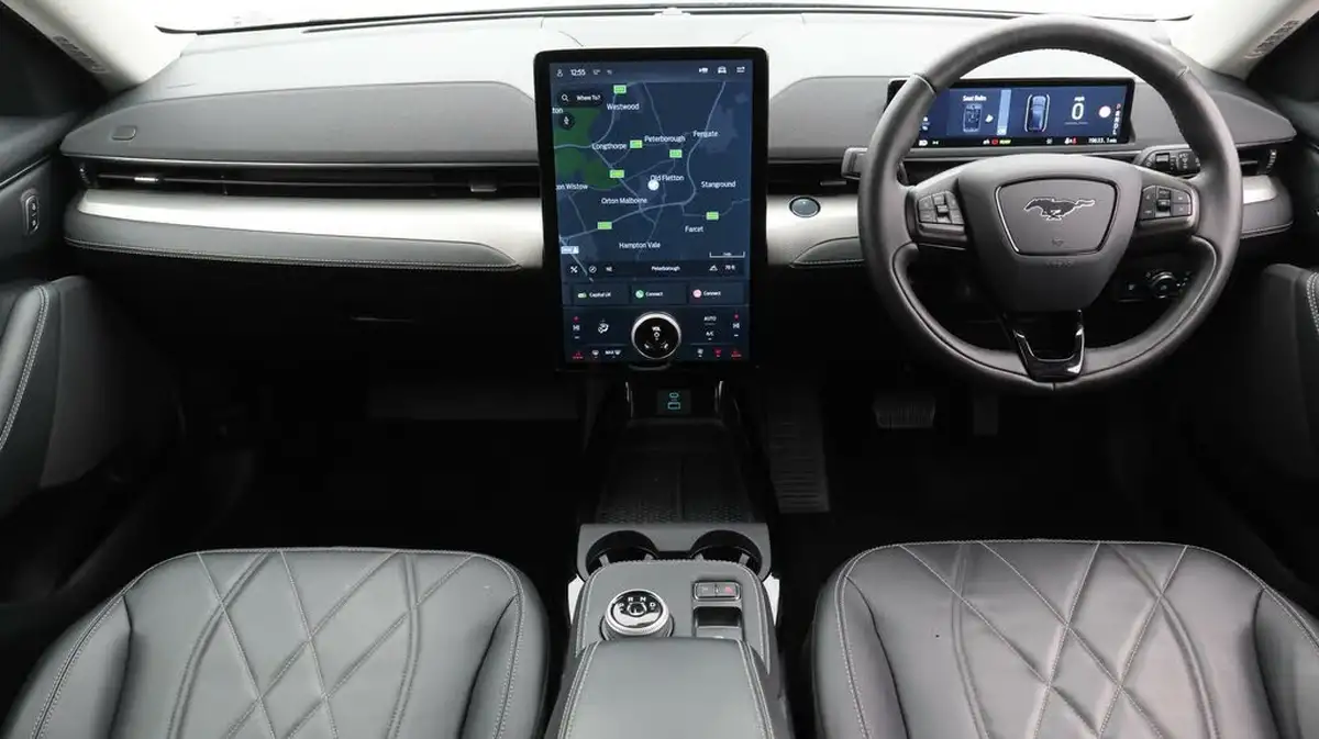2022-ford-mustang-mach-e-e-standard-range-big-13