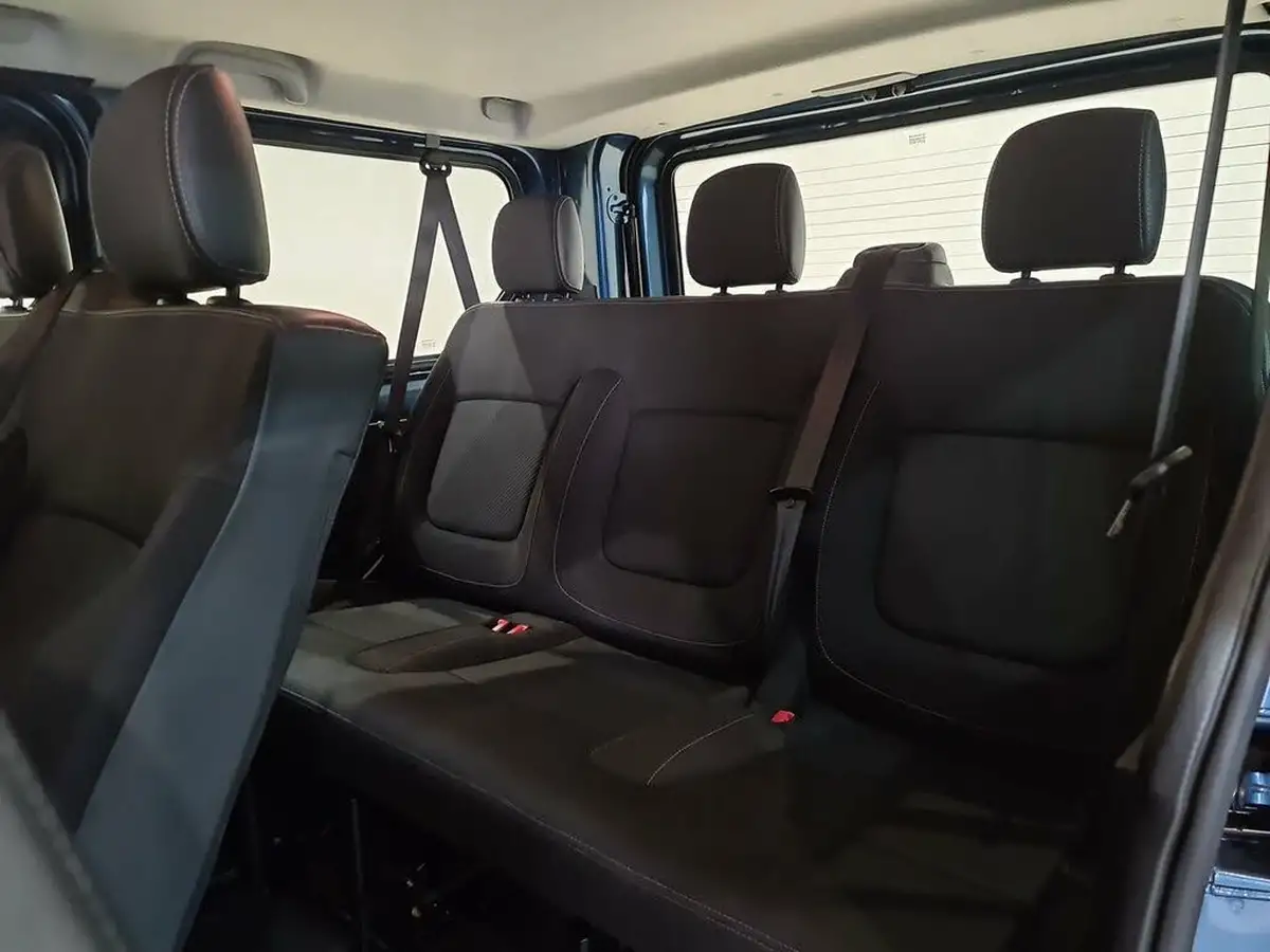 2019-renault-trafic-16dci-sl27-120-sport-nav-eu6c-bus-9-seats-big-6