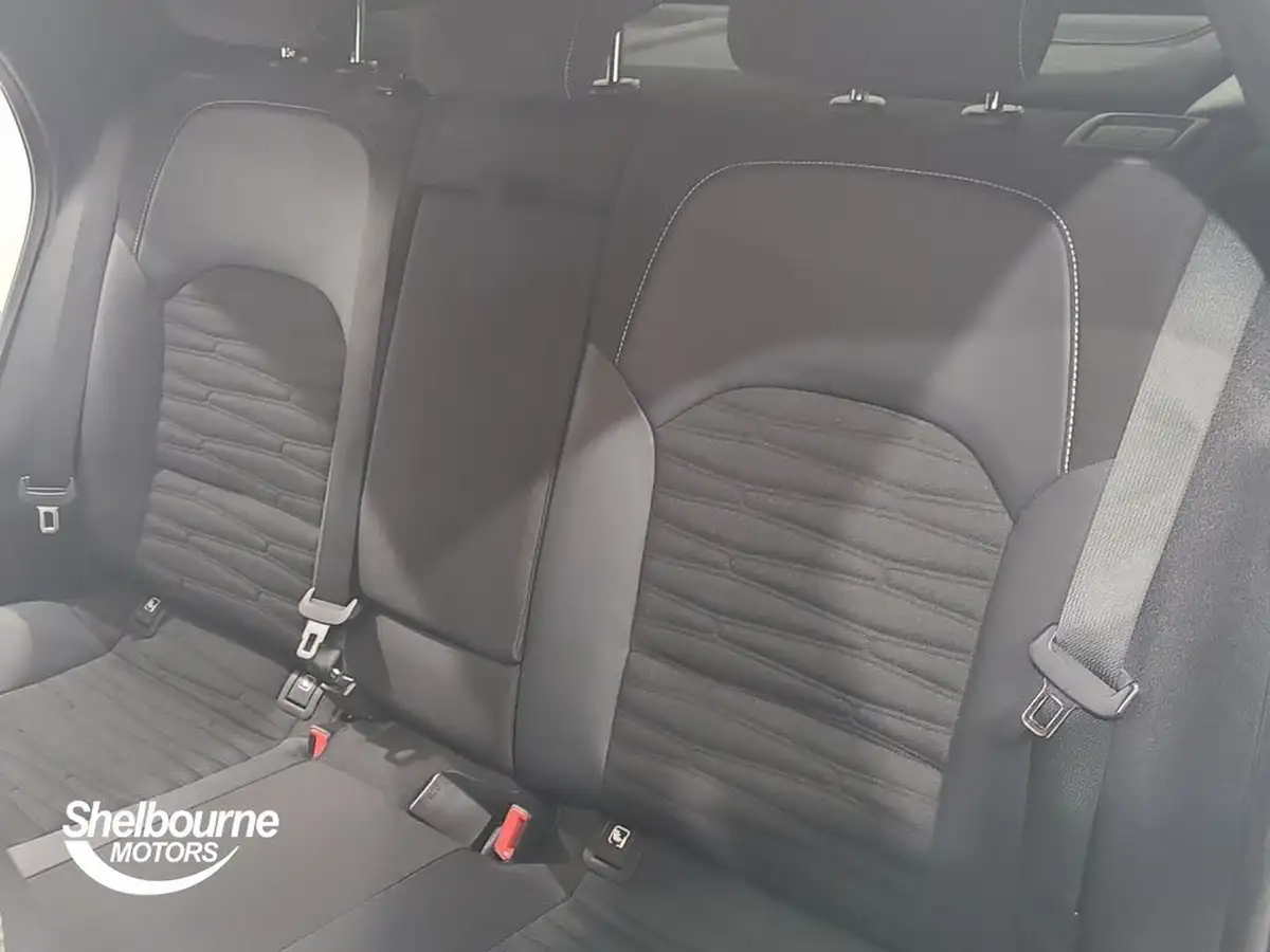 2023-kia-xceed-15-t-gdi-gt-line-158bhp-big-39