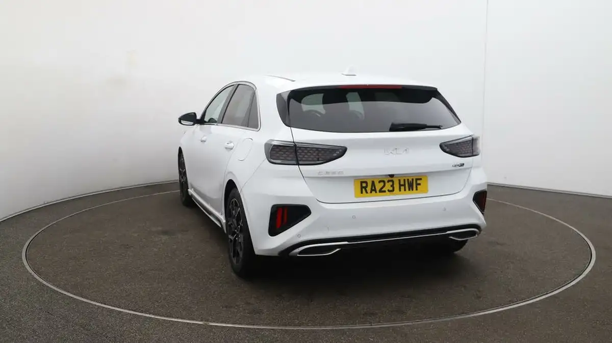 2022-kia-ceed-15-t-gdi-gt-line-big-52