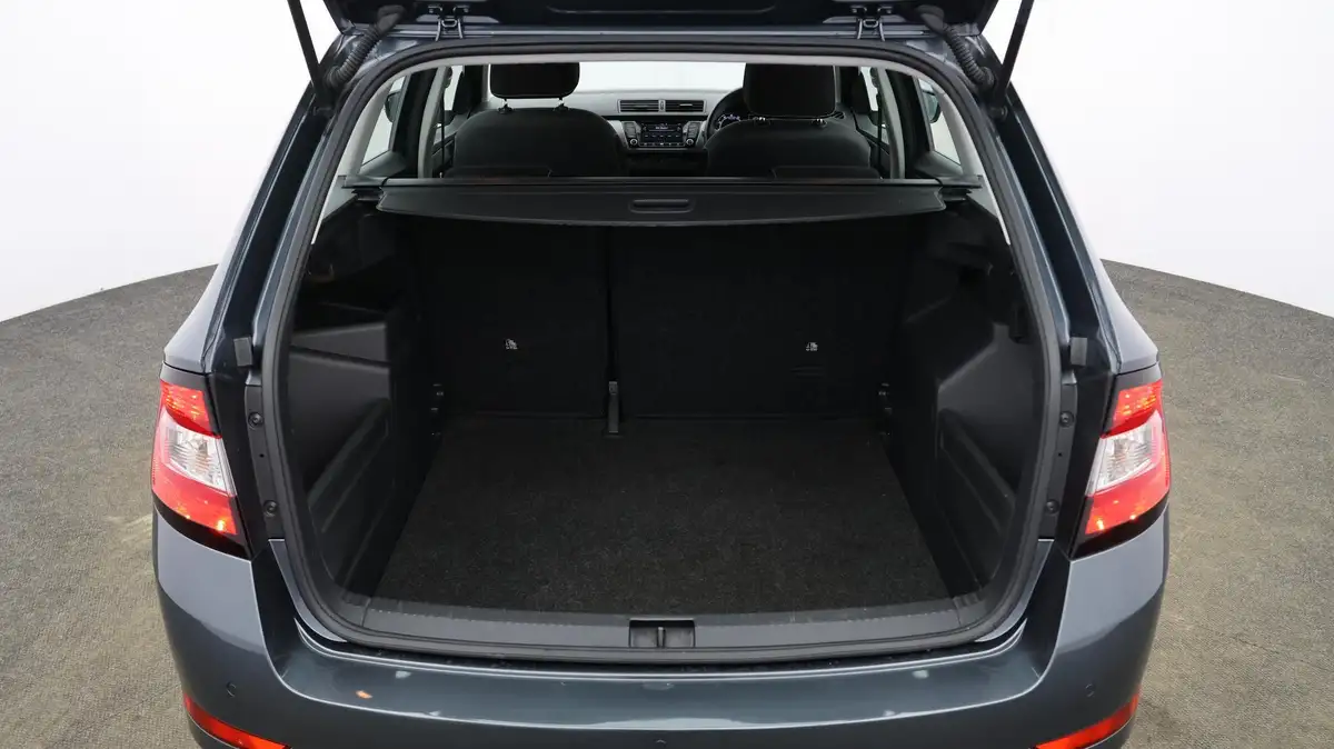 2020-skoda-fabia-10-tsi-se-l-95ps-estate-big-16