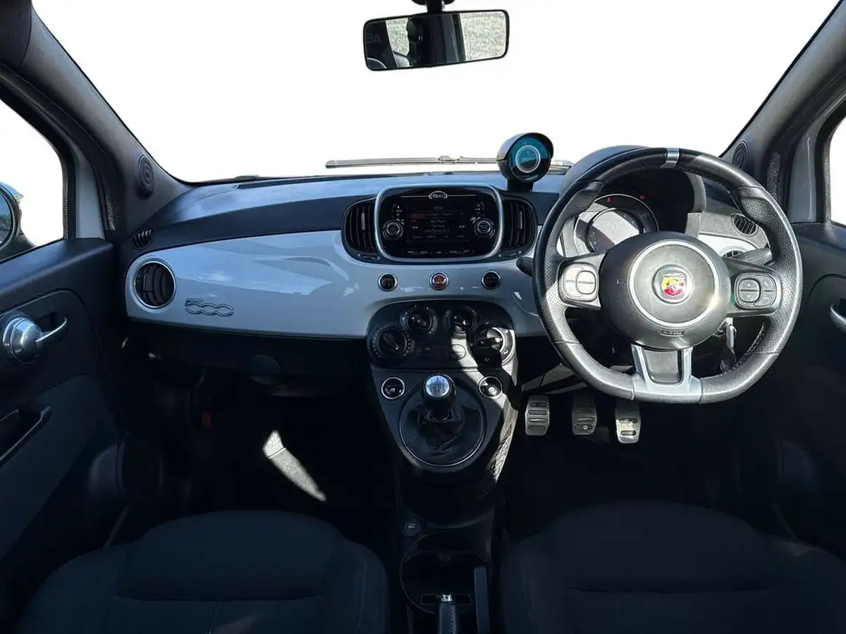 2017-abarth-595-big-12