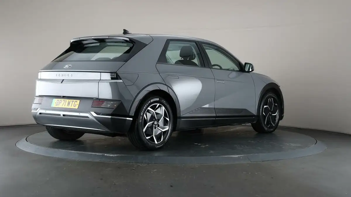 2022-hyundai-ioniq-5-e-se-connect-big-64