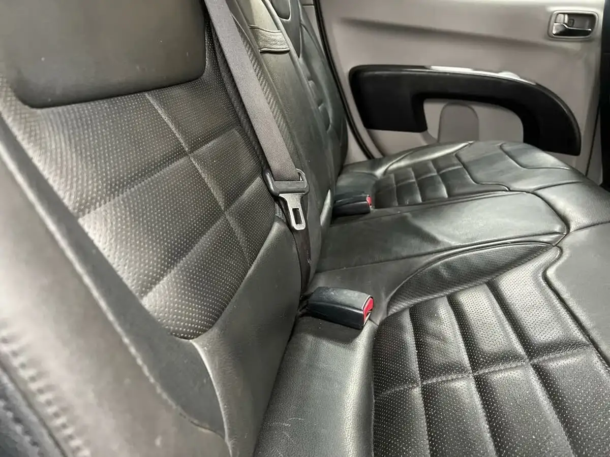 2013-mitsubishi-l200-25td-barbarian-auto-big-7