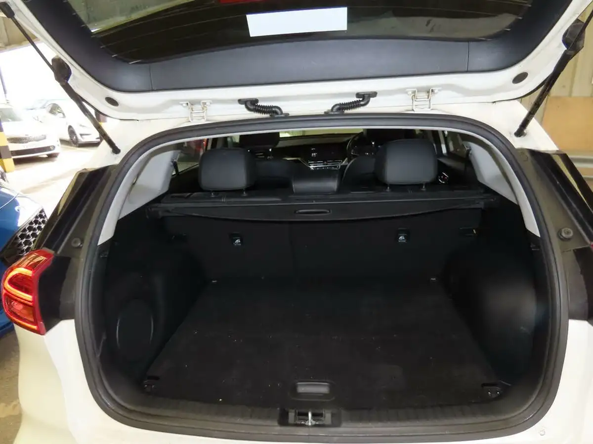 2019-kia-niro-16-gdi-4-156kwh-big-8
