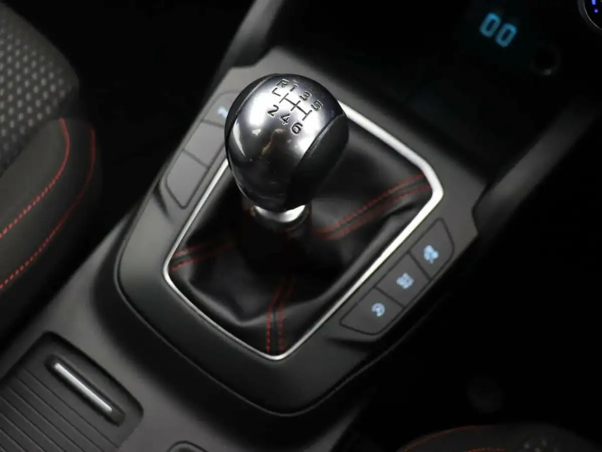 2021-ford-focus-15-st-line-edition-hatchback-big-36