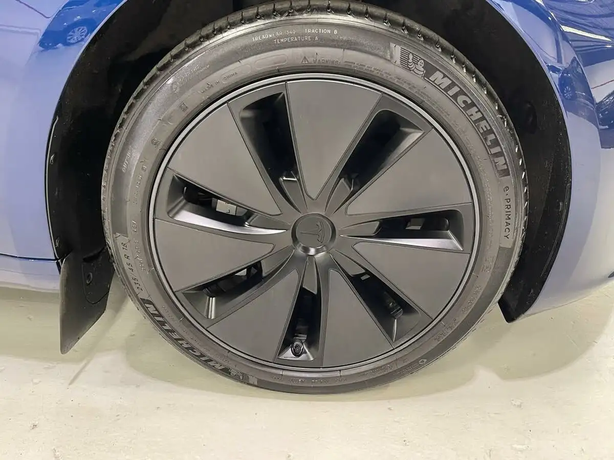 2024-tesla-model-3-e-rwd-big-64