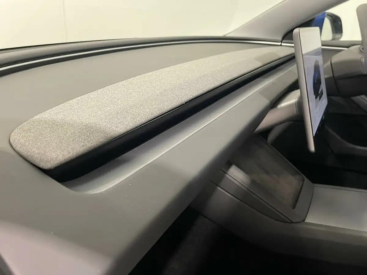 2024-tesla-model-3-e-rwd-big-40
