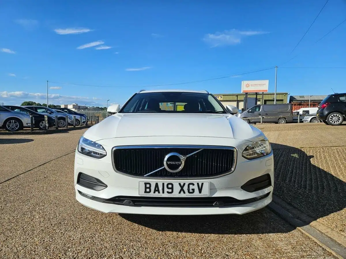 2019-volvo-v90-20td-d4-momentum-plus-big-34