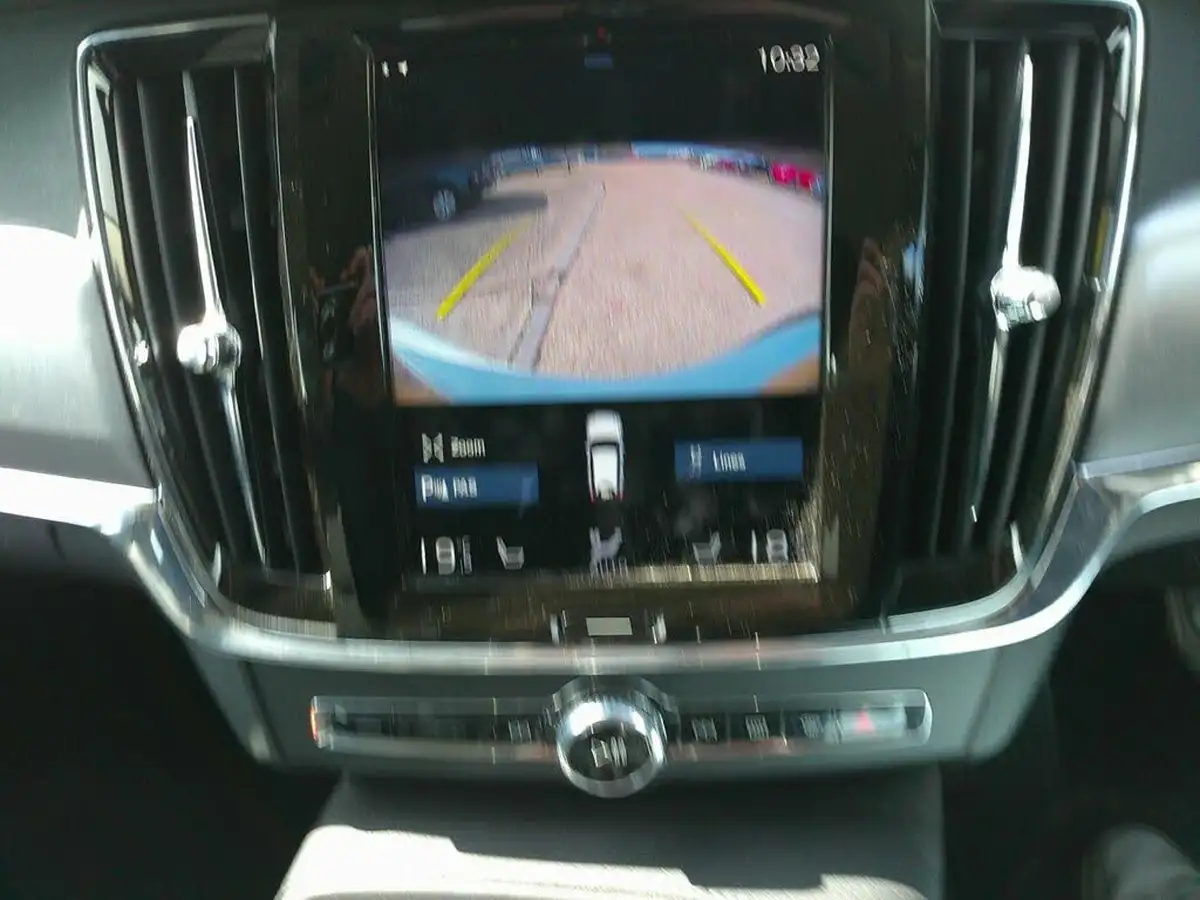 2019-volvo-v90-20td-d4-momentum-plus-big-12