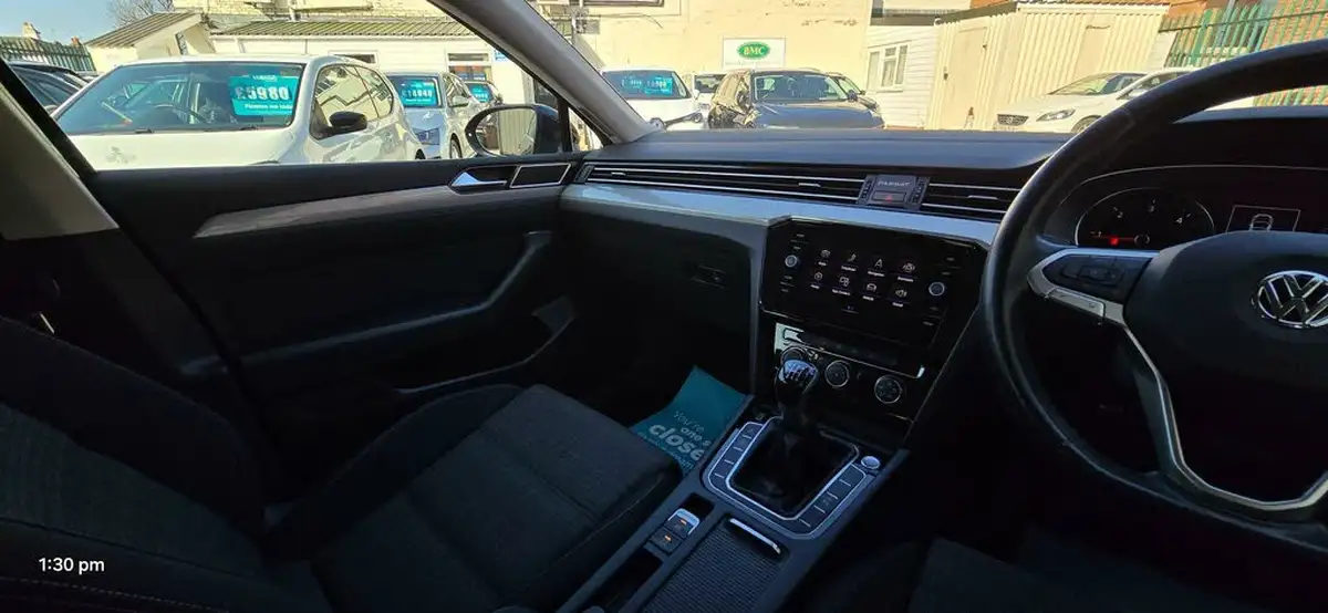 2020-volkswagen-passat-20tdi-se-nav-150ps-estate-5d-big-33