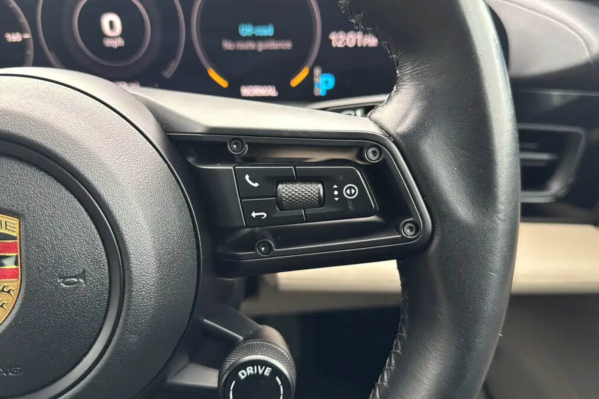 2021-porsche-taycan-e-4s-571ps-performance-battery-plus-big-17