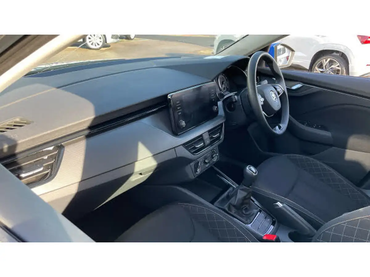 2024-skoda-scala-10-tsi-se-110ps-big-8