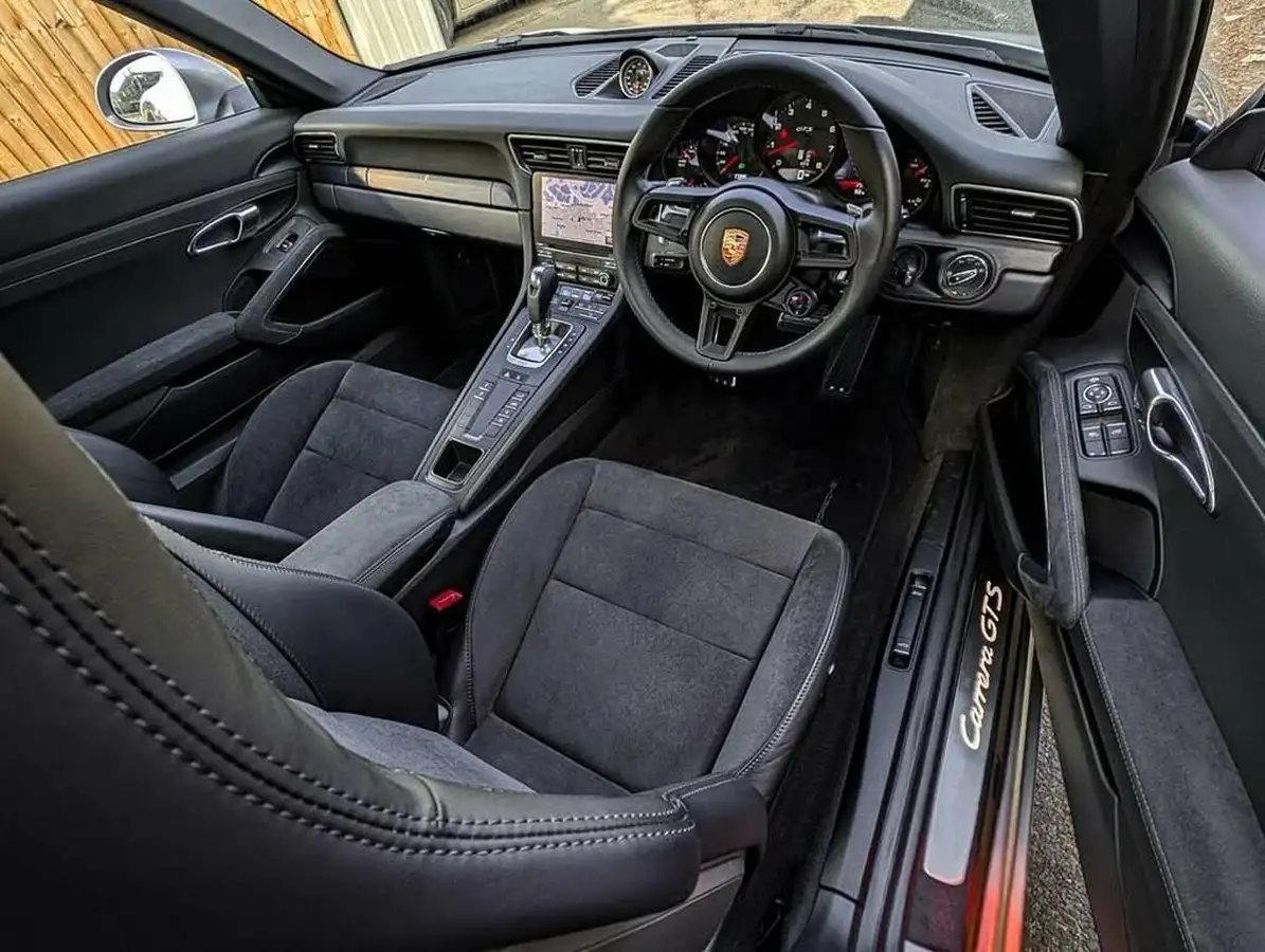 2017-porsche-911-30-carrera-gts-rwd-coupe-pdk-big-24
