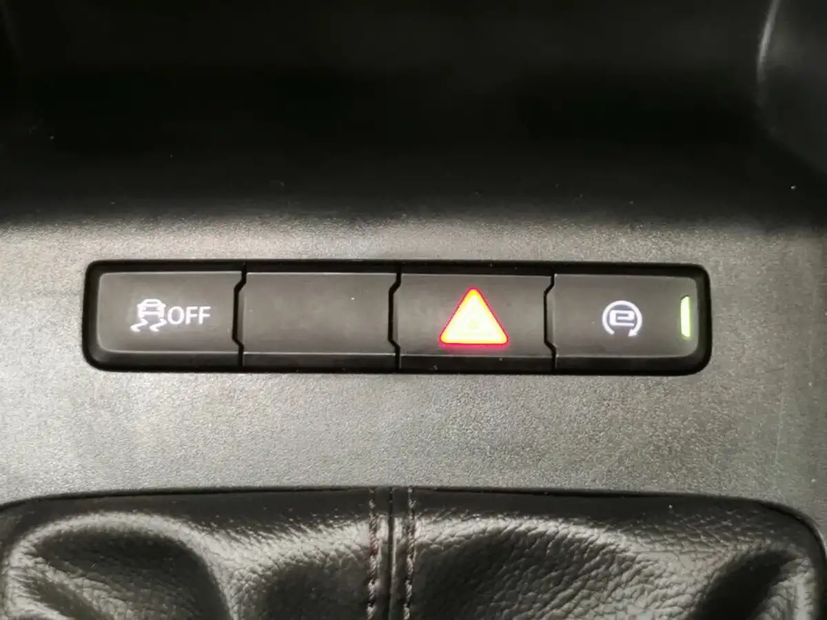 2023-mg-mg3-15-vti-tech-exclusive-nav-big-14