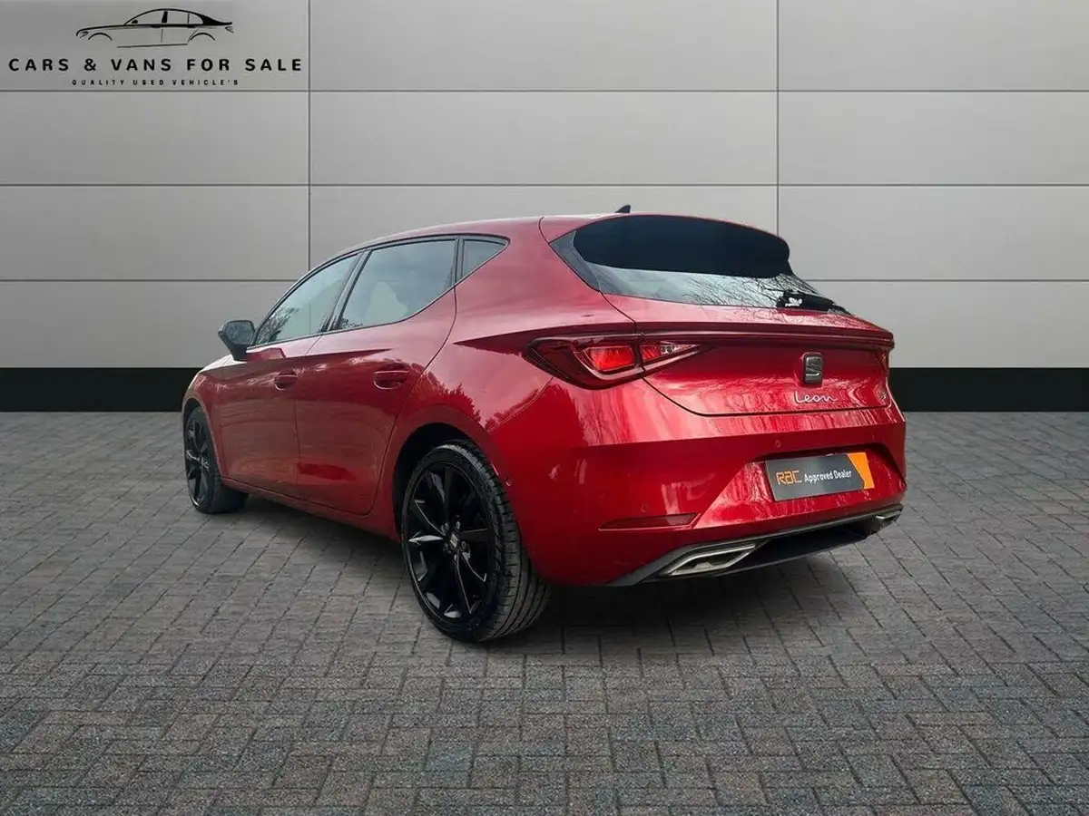 2021-seat-leon-15-etsi-fr-sport-hatchback-big-3