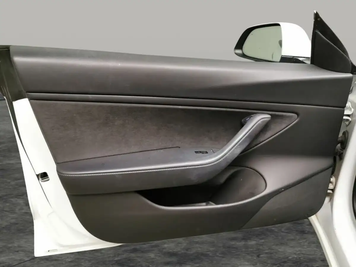 2020-tesla-model-3-e-standard-plus-big-25