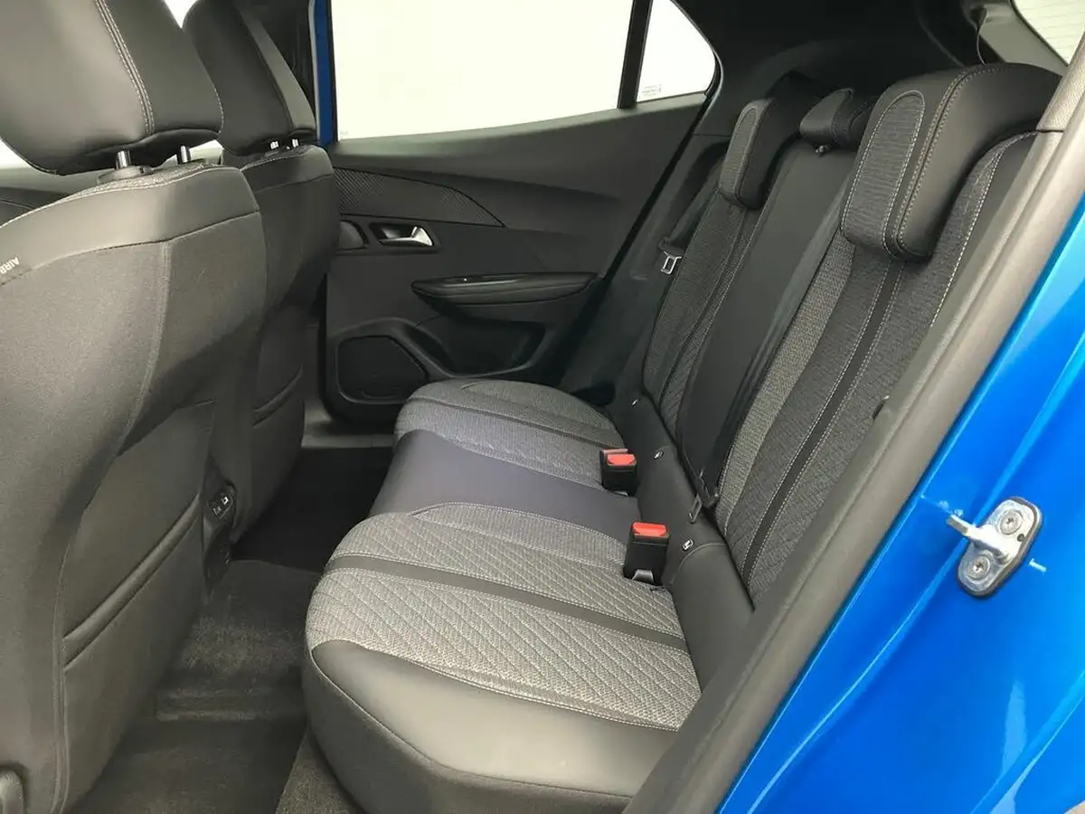 2023-peugeot-2008-suv-12-puretech-allure-big-37