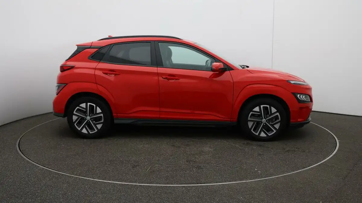 2022-hyundai-kona-e-ultimate-big-51