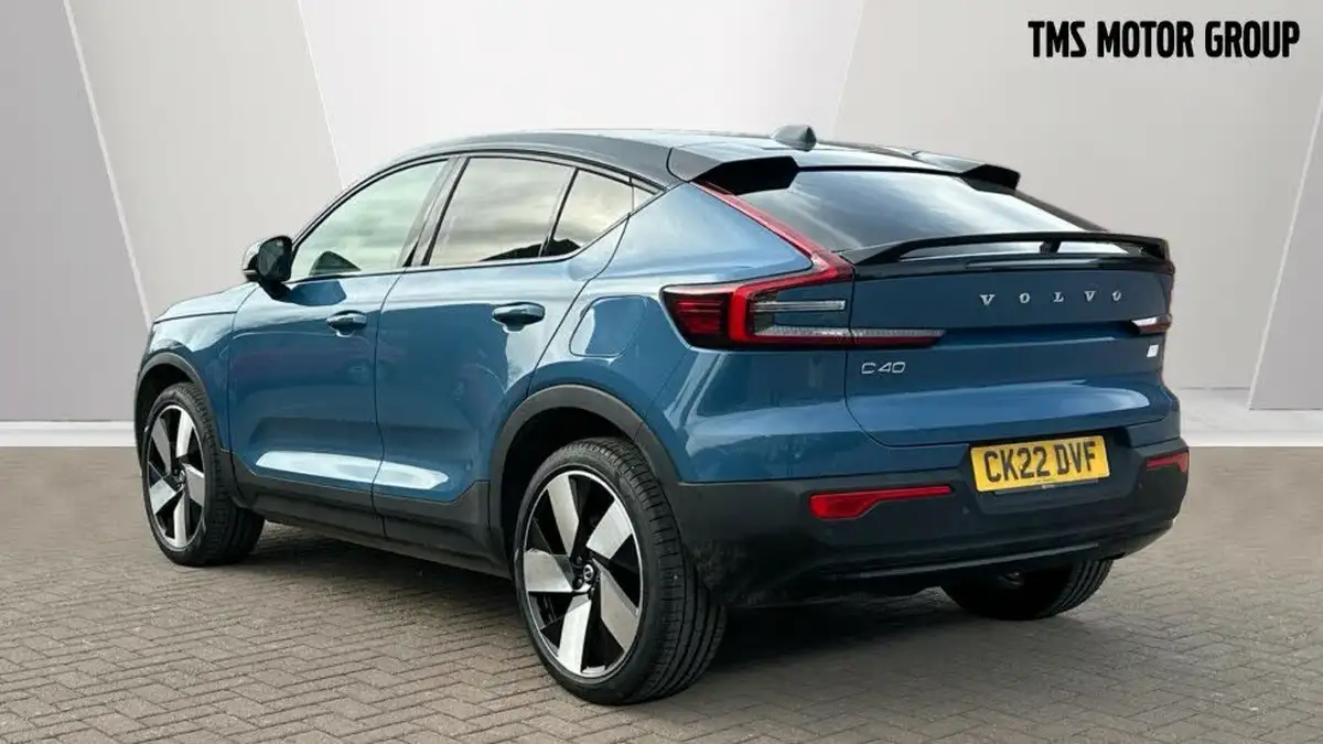 2022-volvo-c40-e-twin-recharge-pro-big-1