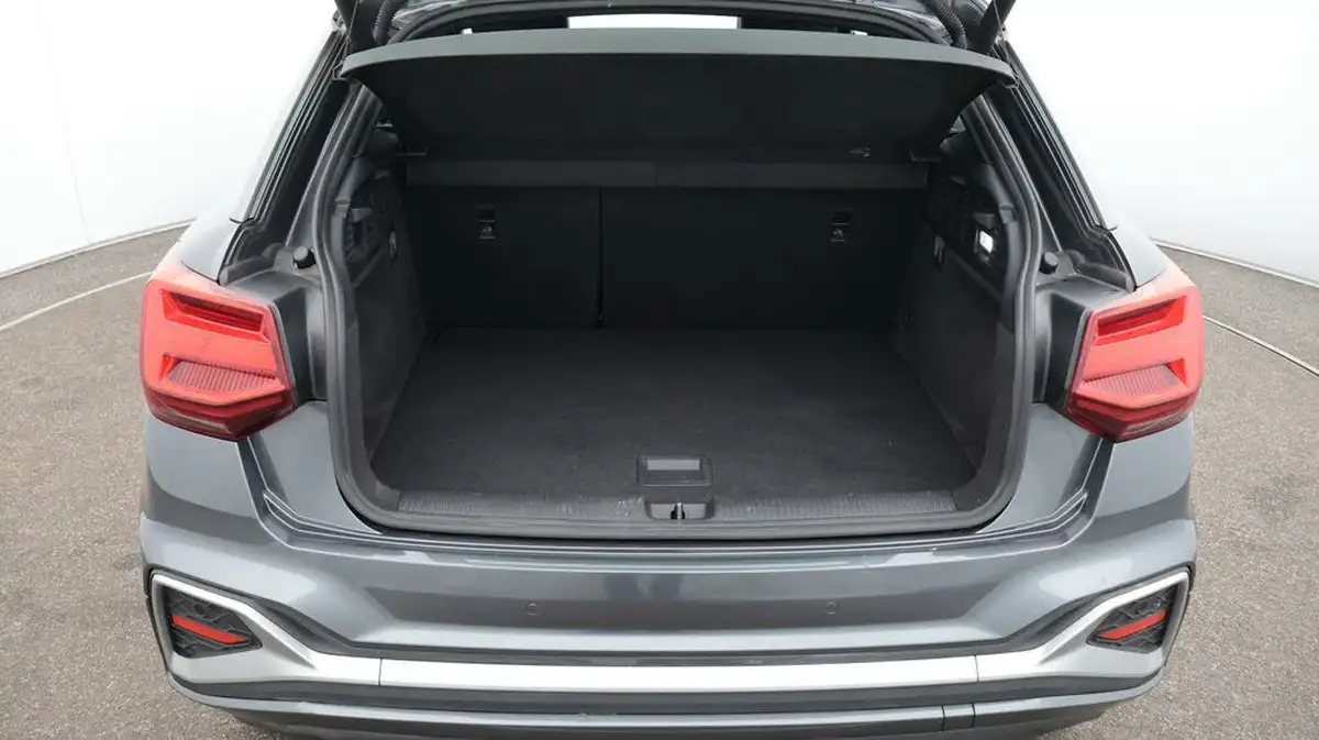 2020-audi-q2-15-35-tfsi-s-line-1498cc-tronic-big-17