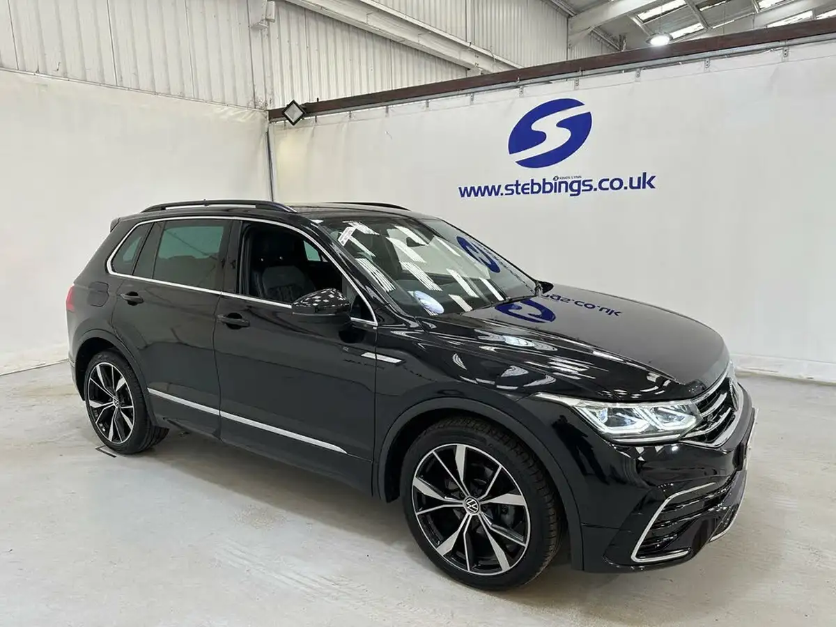 2021-volkswagen-tiguan-15-tsi-r-line-big-1