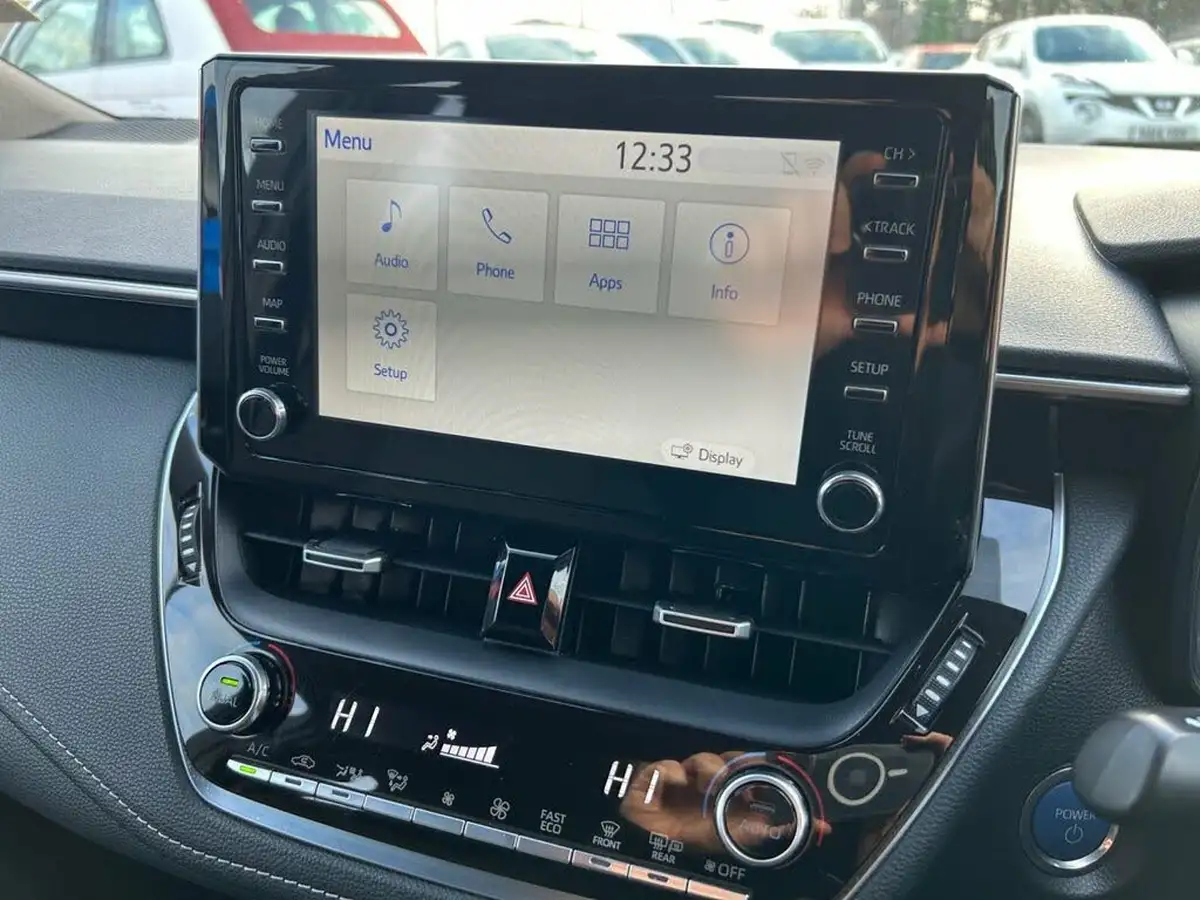 2019-toyota-corolla-18-vvt-i-icon-trk-touring-sports-5d-big-26