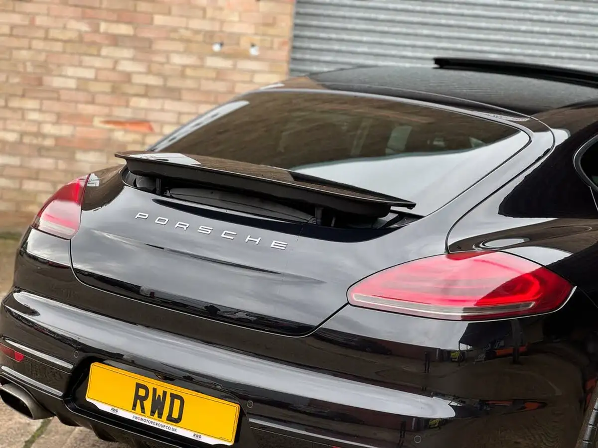 2015-porsche-panamera-30td-big-22