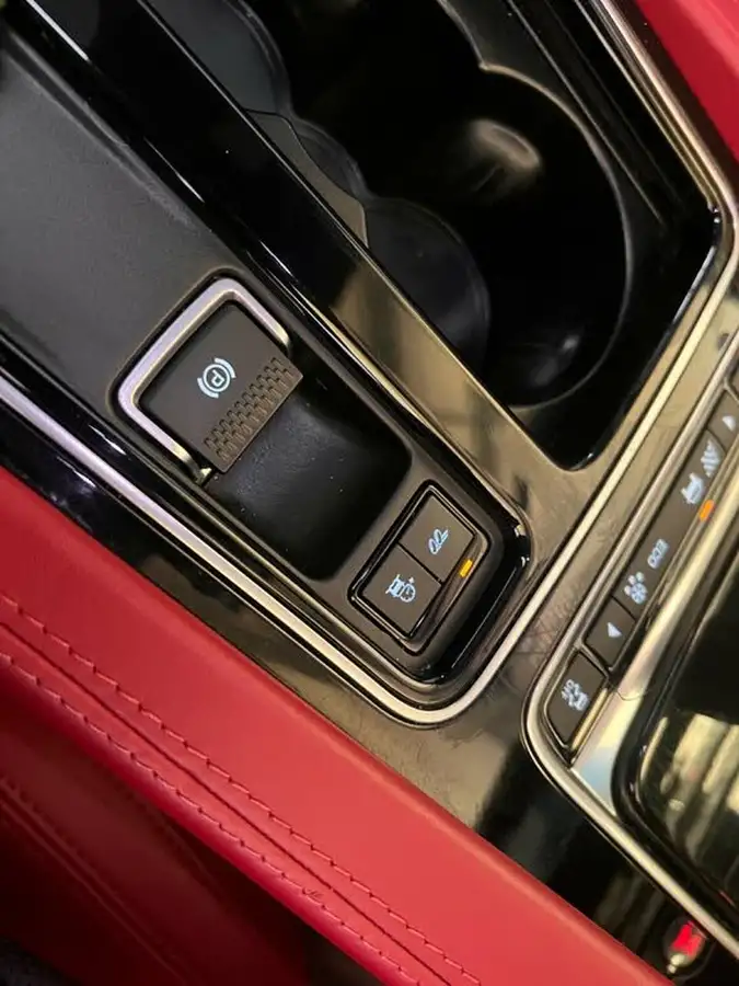 2019-jaguar-f-pace-50-v8-sc-svr-ss-big-48