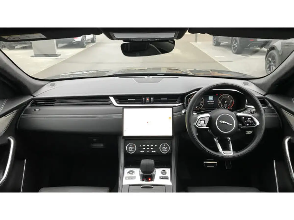 2024-jaguar-f-pace-20-d200-r-dynamic-hse-black-big-8