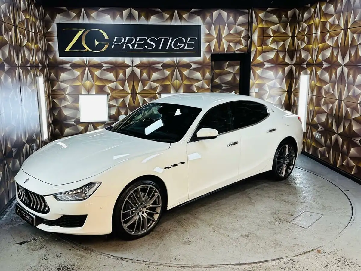 2019-maserati-ghibli-30-big-34