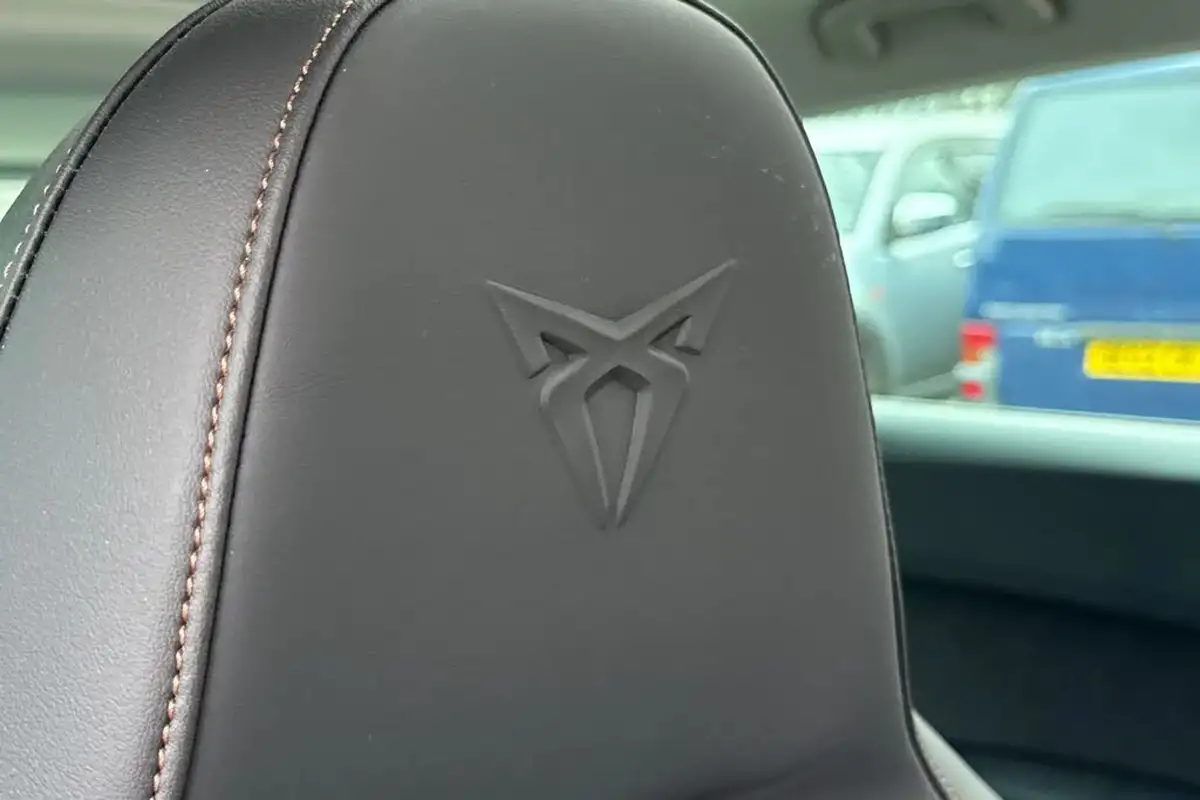 2024-cupra-ateca-15-ecotsi-v2-big-33