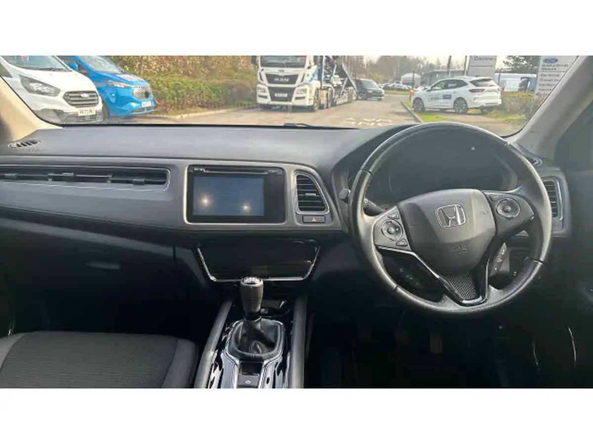 2020-honda-hr-v-16-i-dtec-se-big-9