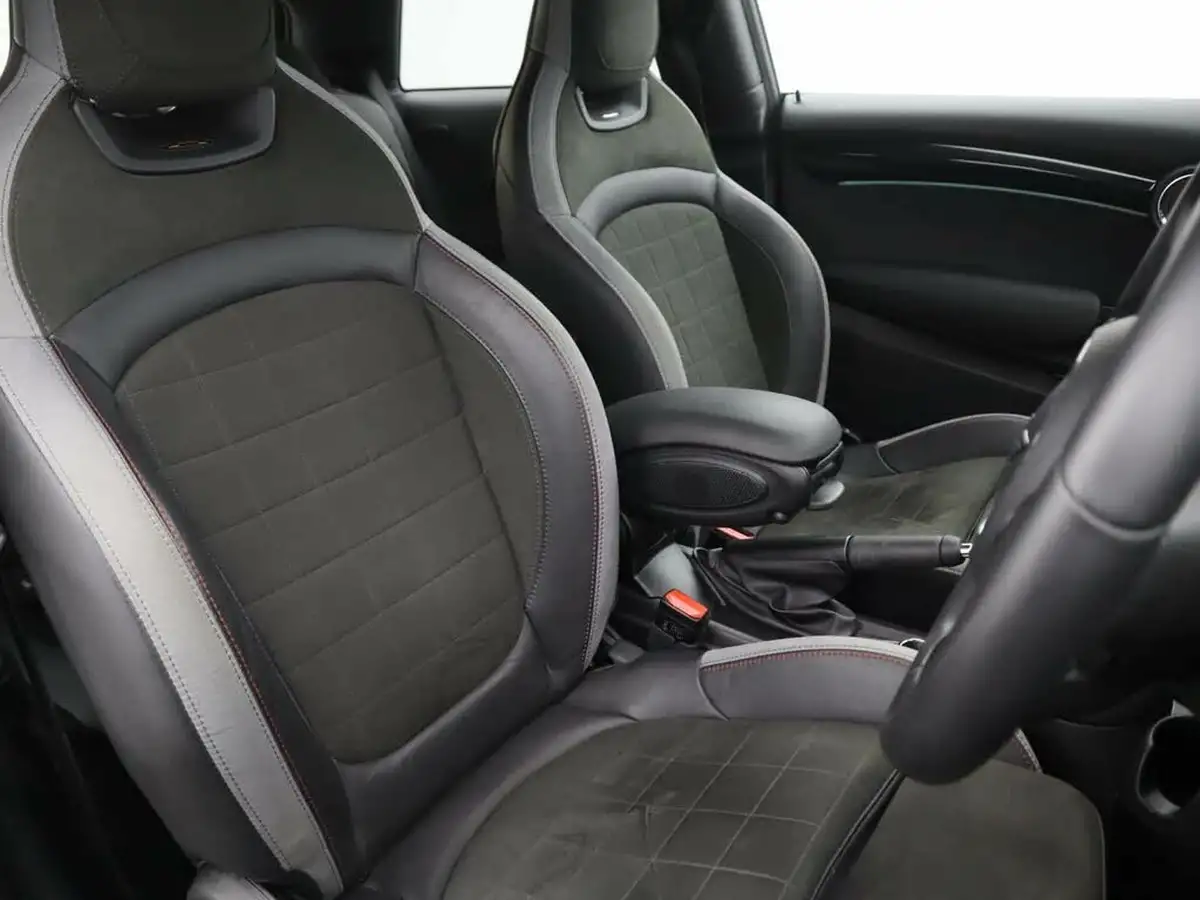 2021-mini-cooper-20-john-cooper-works-hatchback-3d-big-7