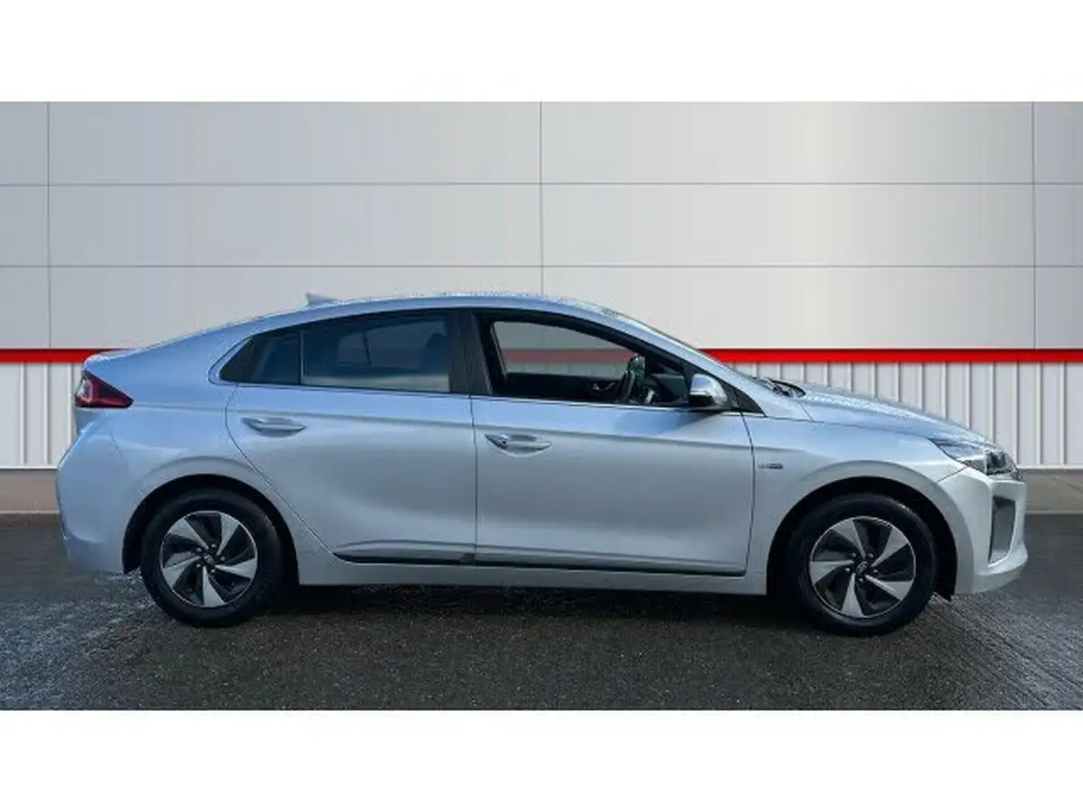 2018-hyundai-ioniq-16-gdi-premium-hybrid-big-4