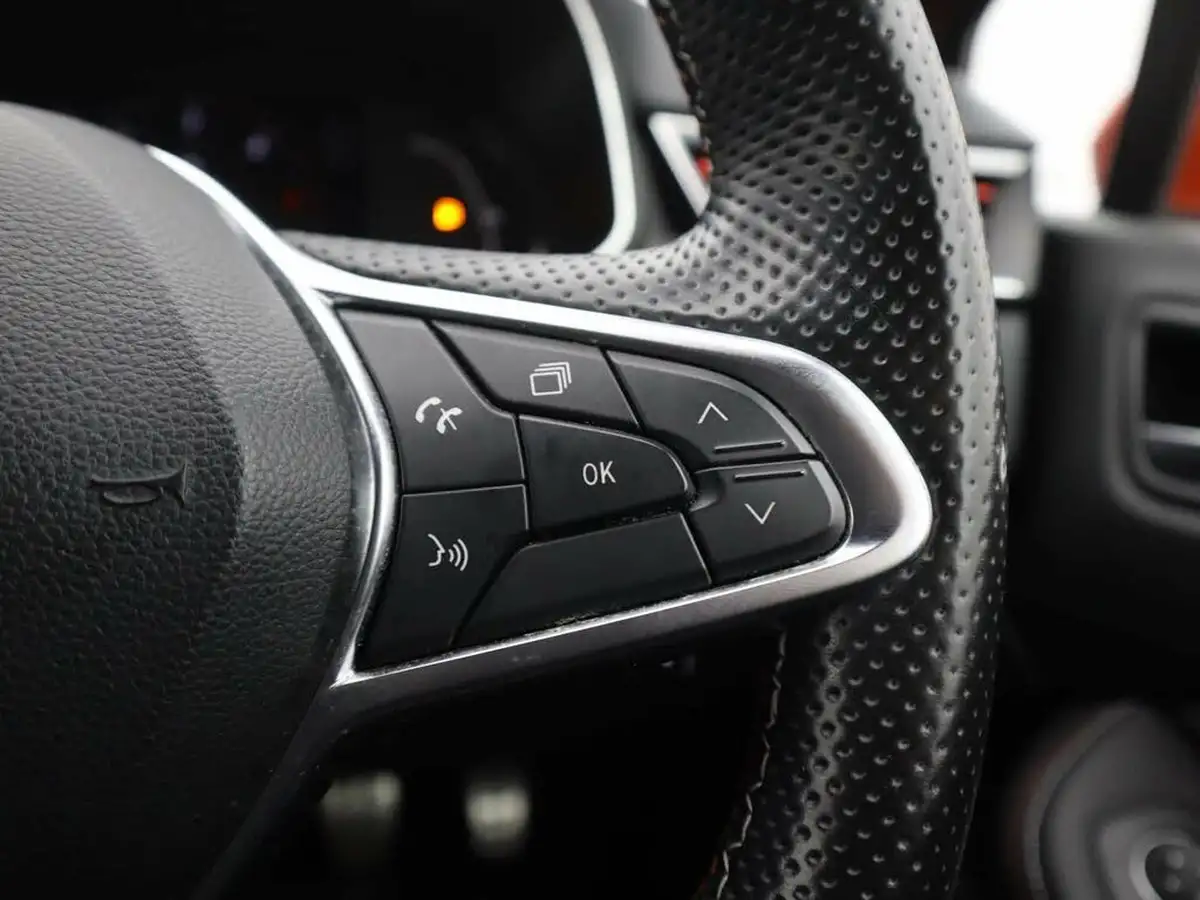2020-renault-clio-15dci-rs-line-big-32