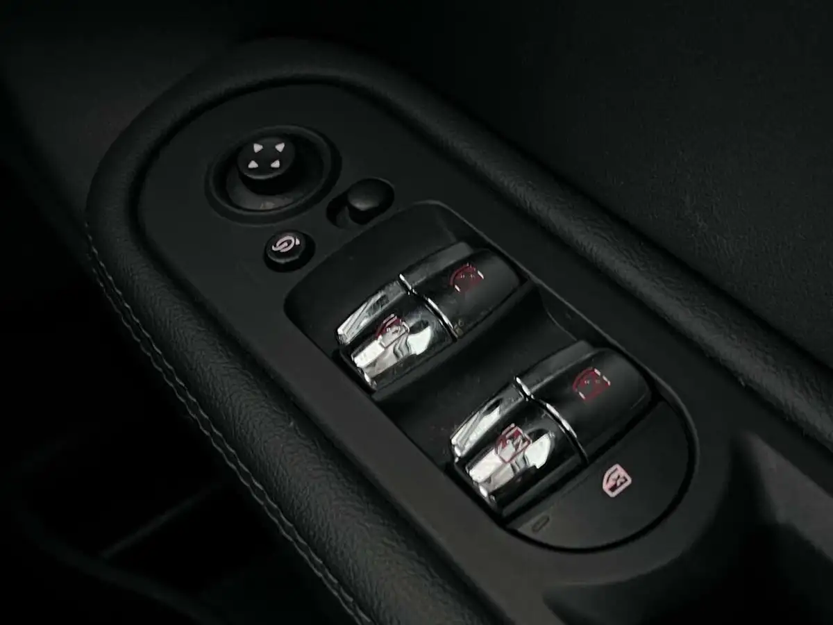 2019-mini-countryman-15-cooper-classic-auto-big-22
