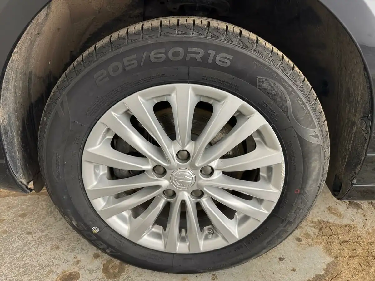 2021-mg-mg5-e-exclusive-ev-long-range-big-39
