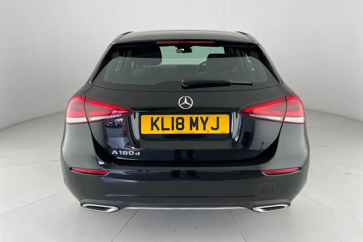 2018-mercedes-benz-a-class-15d-a180d-sport-116ps-ss-hatchback-5d-7g-dct-big-20