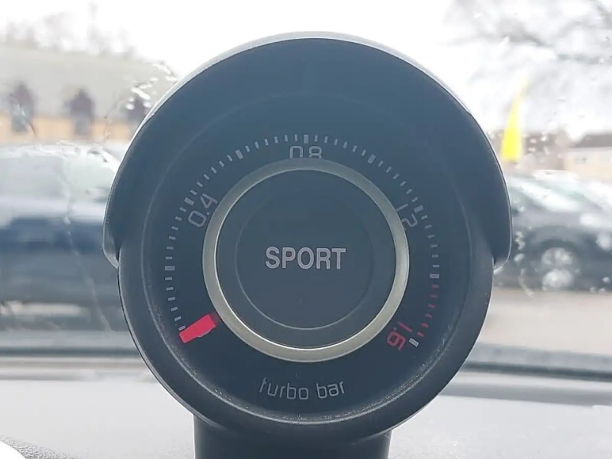 2018-abarth-595-14-tjet-big-15