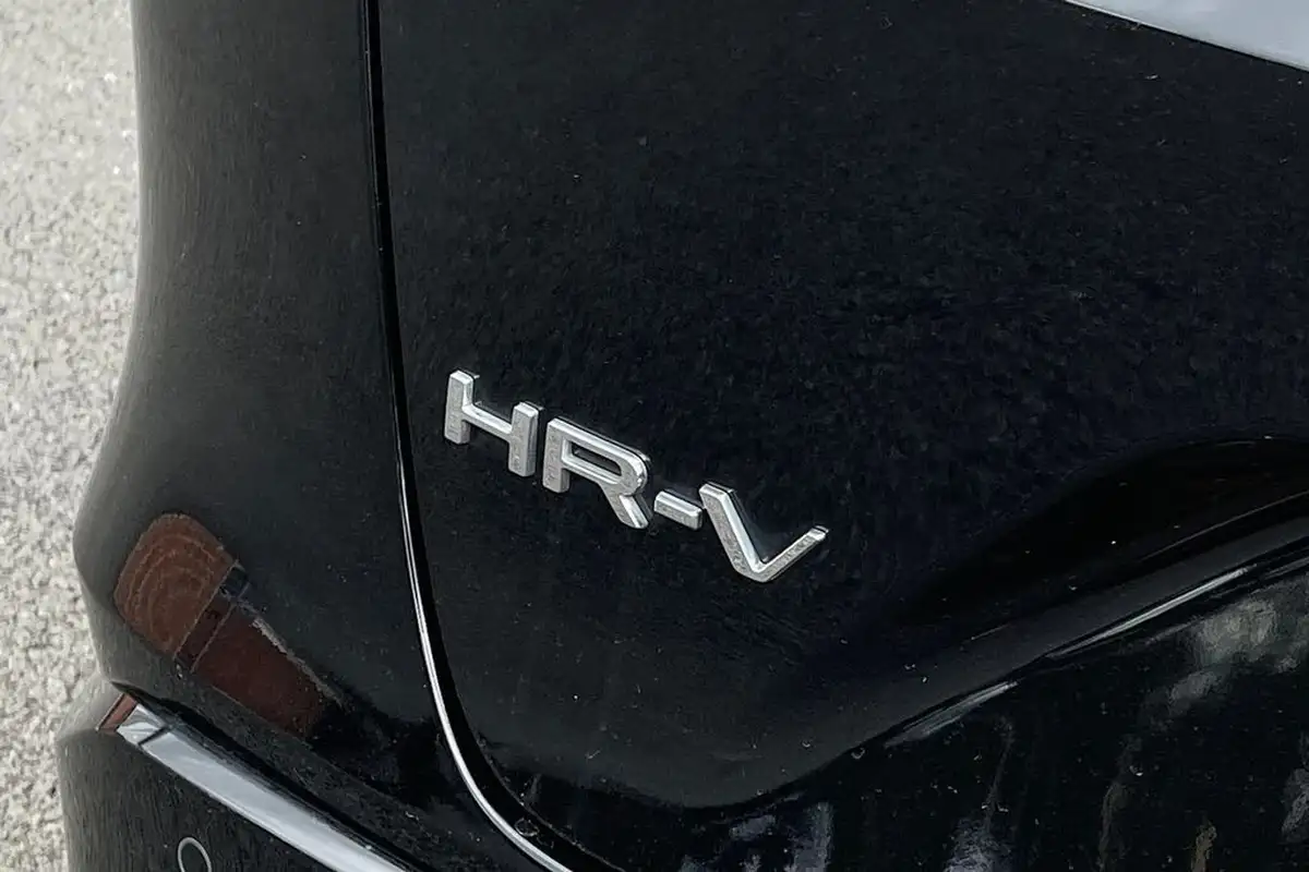 2024-honda-hr-v-15-i-mmd-advance-big-29