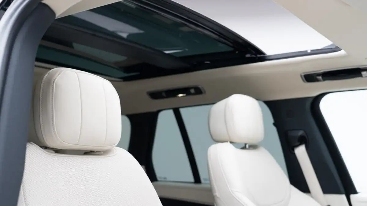 2023-land-rover-range-rover-30-d350-hse-big-36