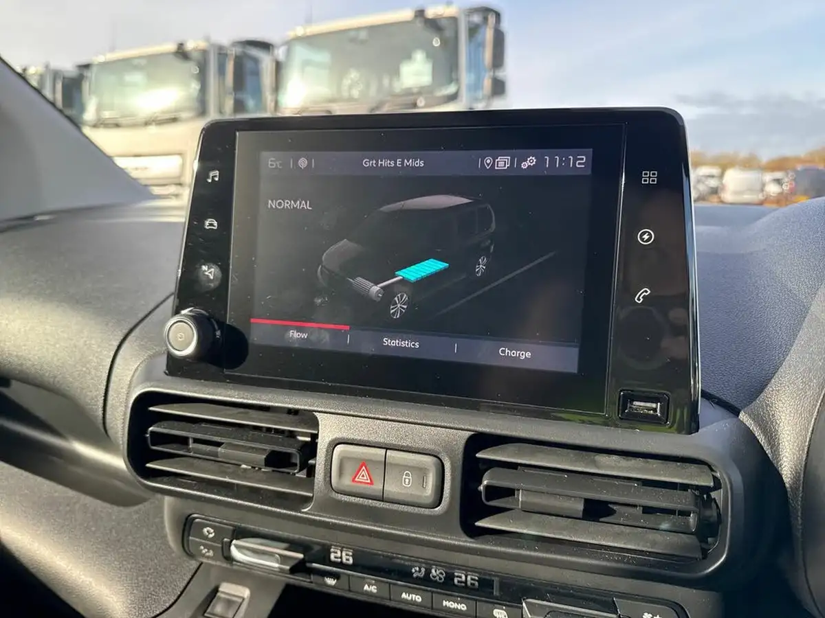 2023-fiat-doblo-e-standard-l2h1-lwb-maxi-big-21