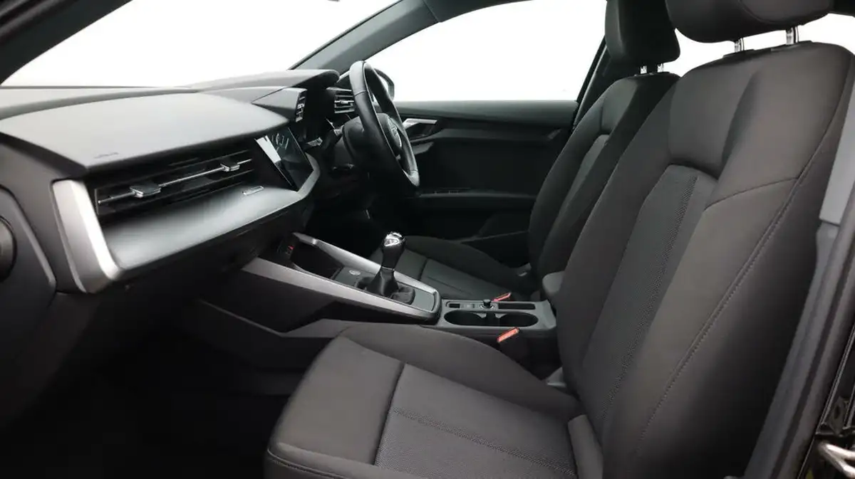 2021-audi-a3-10-30-tfsi-technik-big-14