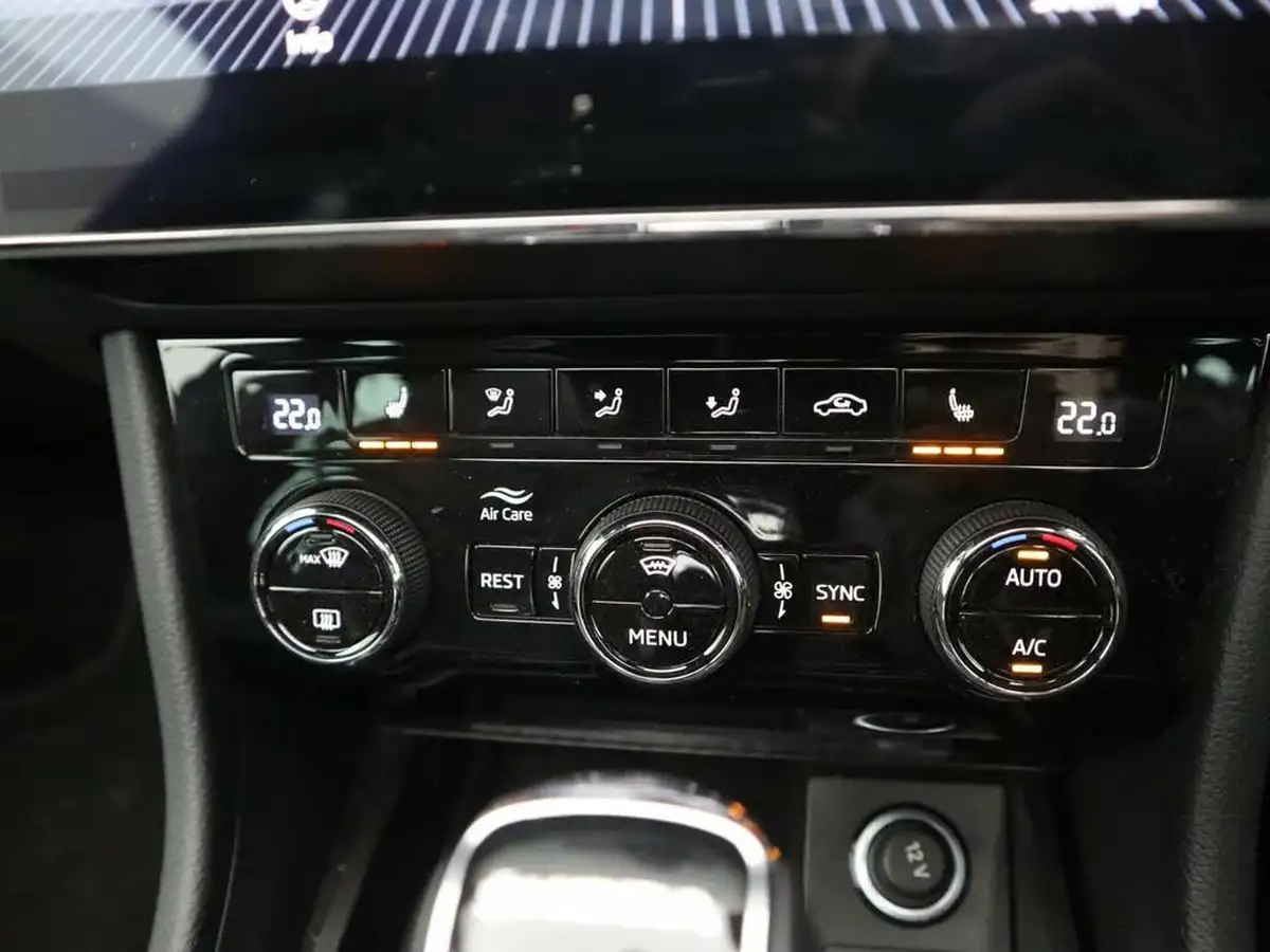 2023-skoda-superb-20-tsi-sportline-plus-190ps-hatchback-big-29