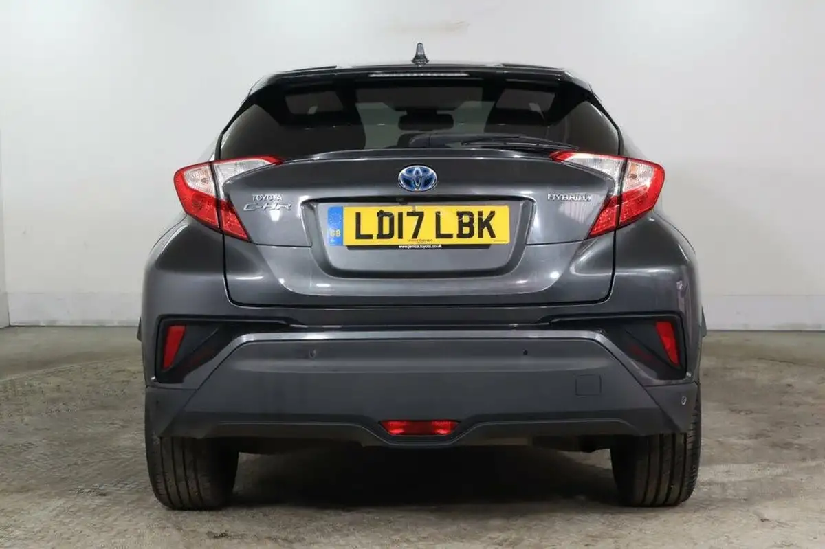 2017-toyota-c-hr-18-vvt-i-excel-big-4