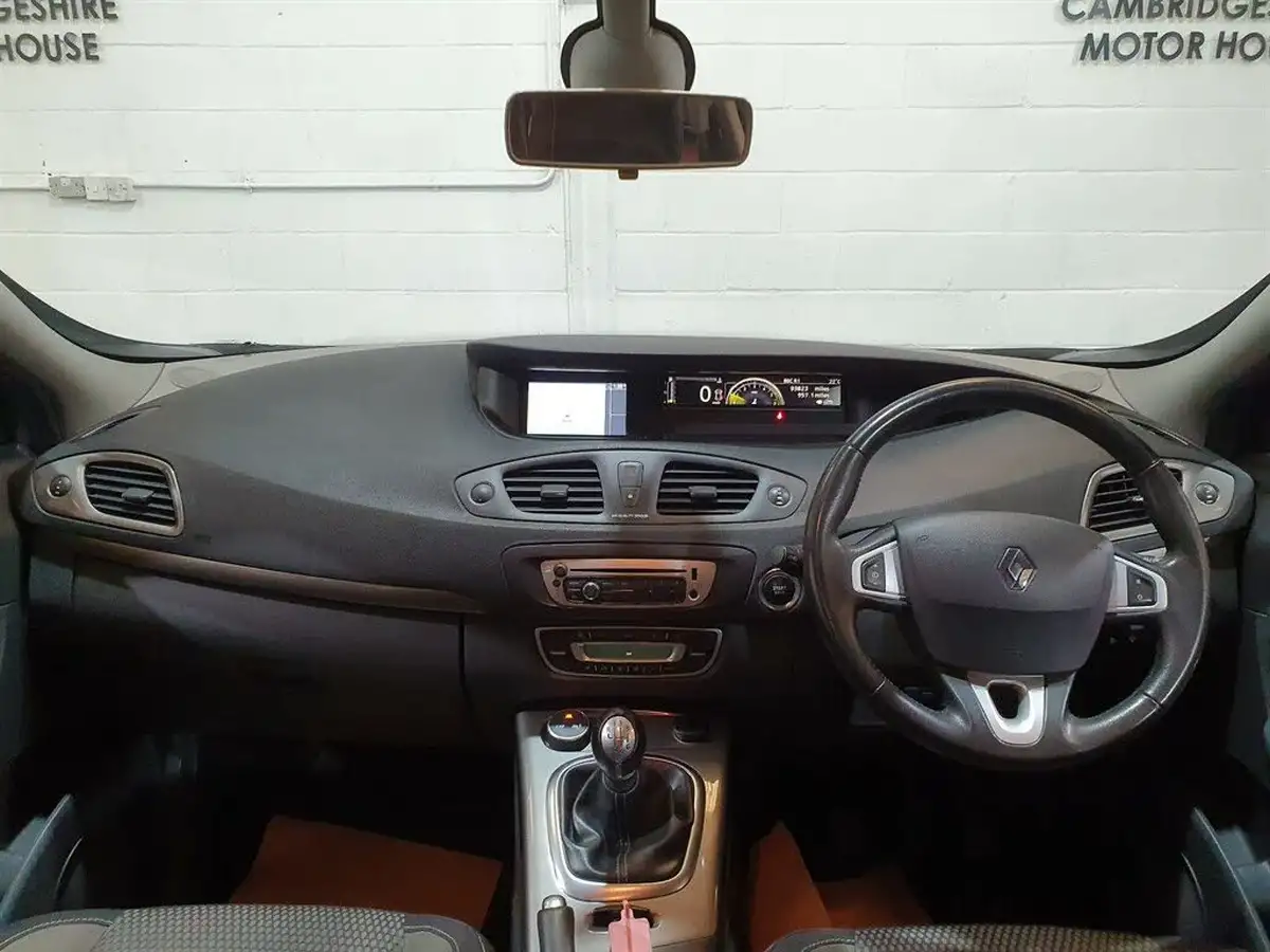 2013-renault-scenic-xmod-15dci-dynamique-tomtom-ss-big-34