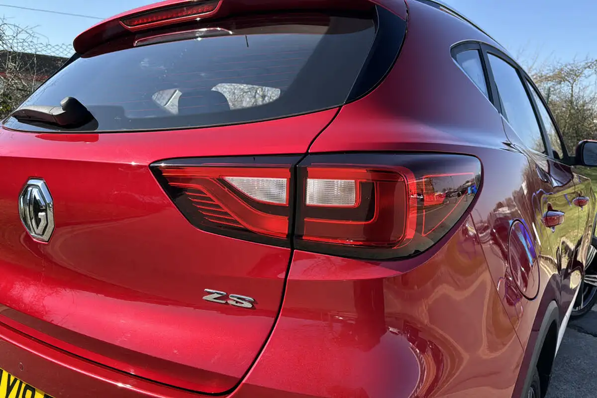 2019-mg-zs-suv-10t-gdi-exclusive-109bhp-big-26